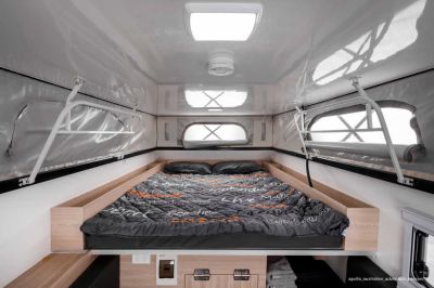 Das Bett im 4WD Geländecamper von Cheapa in Australien