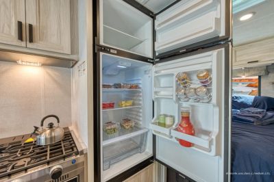 Kühlschrank im Wohnmobil von El Monte USA Medium C25