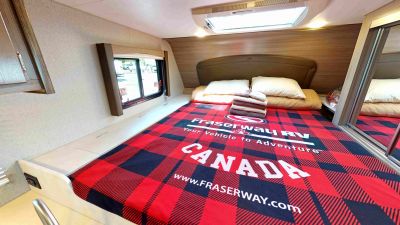 FraserWay Kanada Truck Camper großes Doppelbett