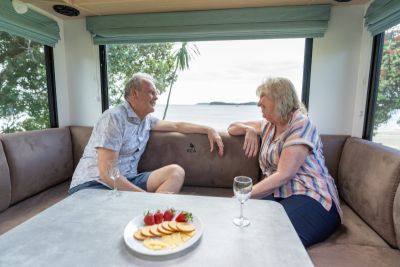 Auch für 2 Personen gut geeignet, die sich etwas mehr Platz wünschen - der Maui Beach in Neuseeland