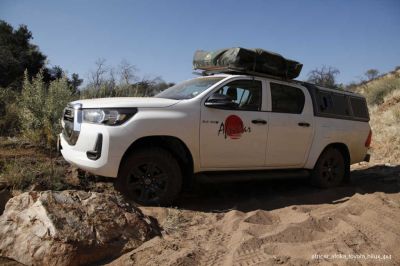 Flexibel unterwegs mit dem Toyota Hilux von Africar