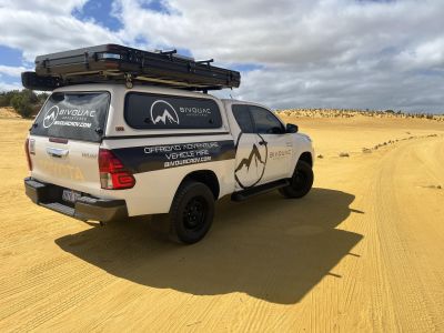 Mit Dachzelt ausgestattet: der 4WD Explorer von Bivouac Australien