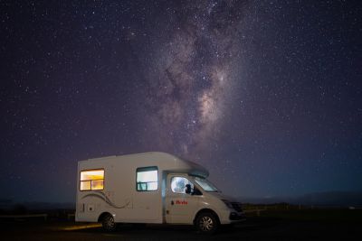 Unter den Sternen mit dem Discovery Camper von Britz Neuseeland