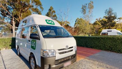 Der praktische 4-Bett Hi Top Camper von GoCheap Australien