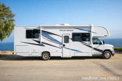 Seitentansicht des Roadbear USA Class R (C) 29-31ft, Saison 25/26