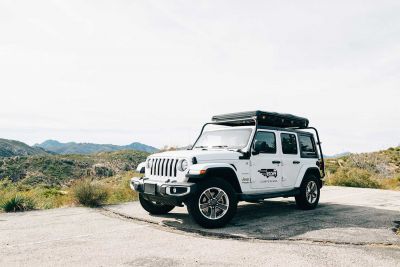 Unterwegs im bestCAMPER Jeep Camper 4x4 von Escape USA